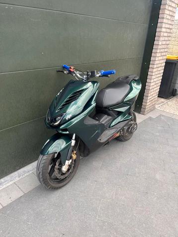 Yamaha aerox A-klasse beschikbaar voor biedingen