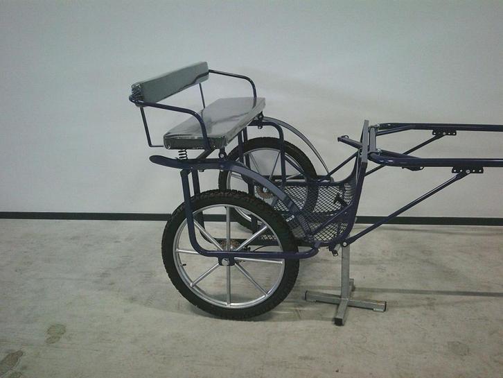 Nieuwe Sulky Oxer geremd. Donker blauw. 21 inch. AANBIEDING, Dieren en Toebehoren, Rijtuigen en Koetsen, Nieuw, Sulky, Pony