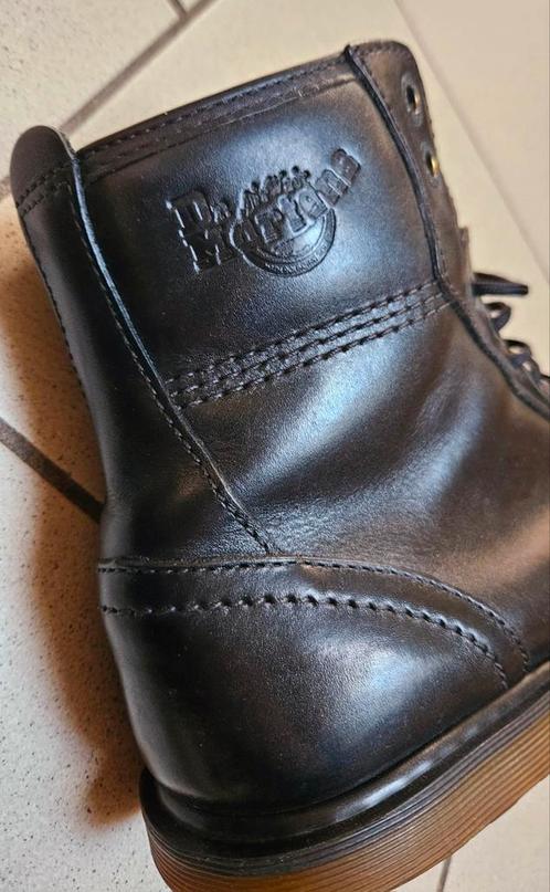 Dr. Martens - Made in England - size 9.5, Vêtements | Hommes, Chaussures, Porté, Chaussures à lacets, Noir, Enlèvement ou Envoi