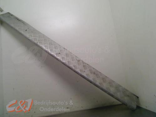 Bumperdeel links-achter van een Opel Vivaro, Auto-onderdelen, Carrosserie, Bumper, Opel, Gebruikt, 3 maanden garantie, Ophalen of Verzenden