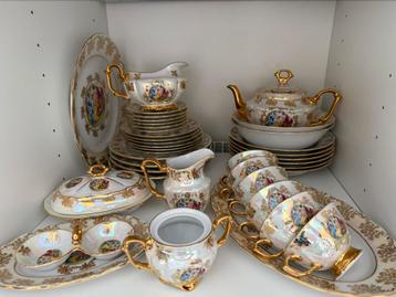 Servies beschikbaar voor biedingen
