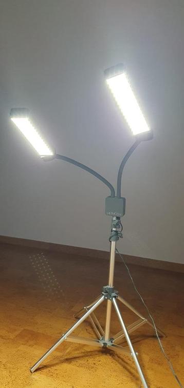 Glamcor lamp
