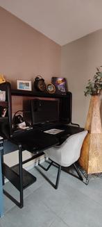 Fredde bureau, zo goed als nieuw. Met eventueel scherm, Huis en Inrichting, Bureaus, Ophalen, Zo goed als nieuw, Bureau