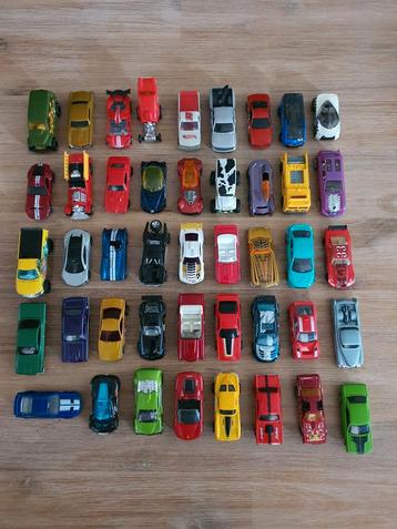 Mooi collectie hotwheels  beschikbaar voor biedingen