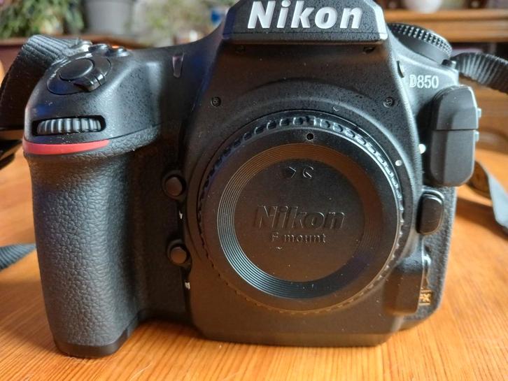 Nikon D850 état neuf, TV, Hi-fi & Vidéo, Appareils photo numériques, Nikon, Enlèvement