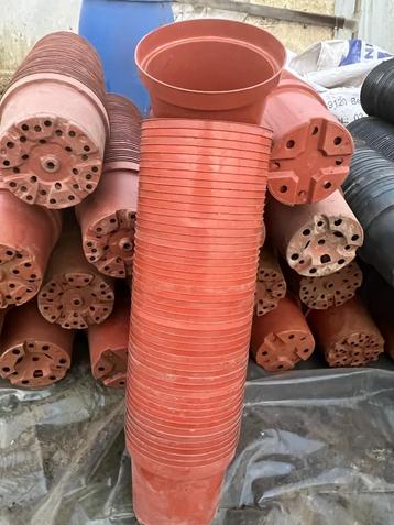 kweekpotten bloempotten 3 liter in rode kleur beschikbaar voor biedingen