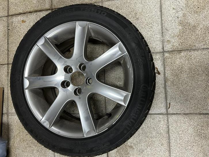 Pneus/jantes d'hiver, Autos : Pièces & Accessoires, Pneus & Jantes, Jante(s), Pneus hiver, 17 pouces, 235 mm, Véhicule de tourisme