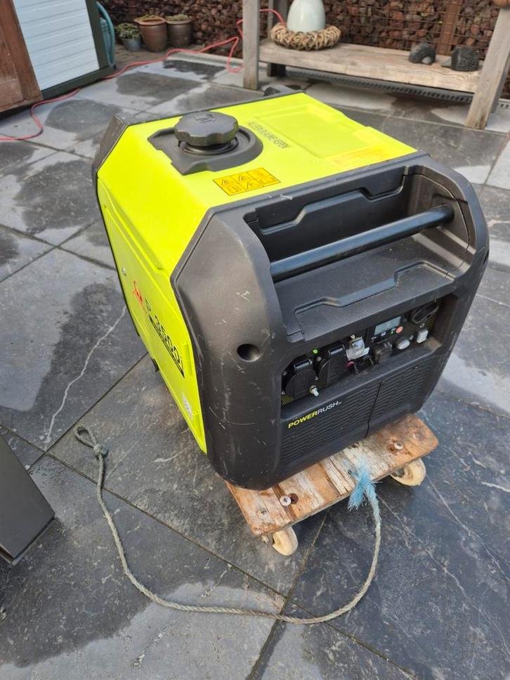 Pramac P3500i inverter aggregaat compacte en ultrastille, Doe-het-zelf en Bouw, Aggregaten, Zo goed als nieuw, Benzine, Minder dan 5 kVA