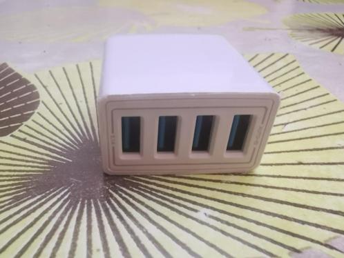 GSM Reislader voor USA 4 port usb wit 5,1 A travel adaptor U, Telecommunicatie, Mobiele telefoons | Telefoon-opladers, Nieuw, Overige merken