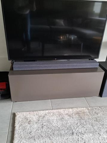 TV-meubel Pastoe beschikbaar voor biedingen