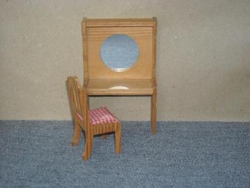 Lundby kaptafel en stoel beschikbaar voor biedingen