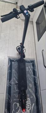 La trottinette électrique en très bon état passe à 25 km/h, Enlèvement ou Envoi, Comme neuf