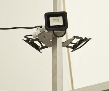 Lichtset met 3 LED lampen beschikbaar voor biedingen
