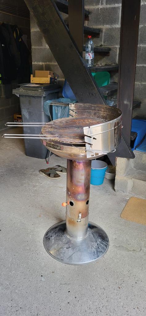 Weber barbecue, Tuin en Terras, Houtskoolbarbecues, Gebruikt, Met accessoires, Ophalen