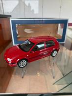VOLKSWAGEN GOLF IV 3-deurs rood 1/18 2002 1:18, Ophalen of Verzenden, Zo goed als nieuw, Auto, Norev