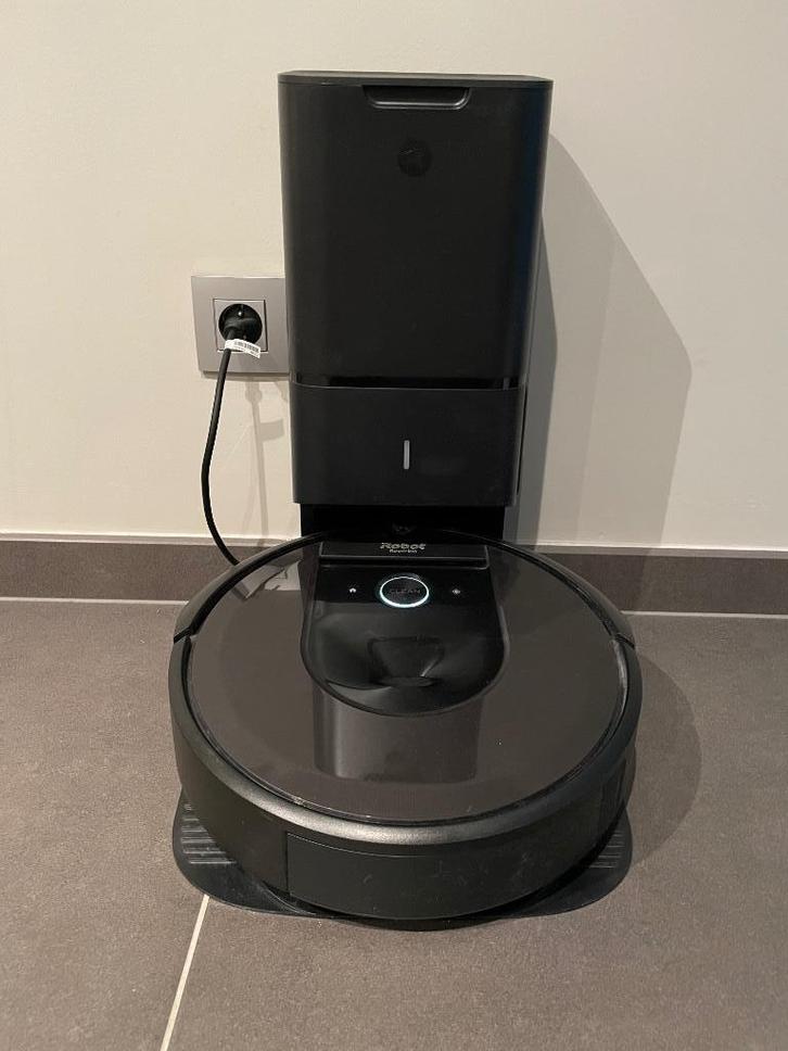Irobot Roomba I8+ met extra onderdelen, Elektronische apparatuur, Stofzuigers, Zo goed als nieuw, Robotstofzuiger, Ophalen