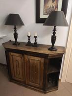 Landelijke houten kast, Ophalen