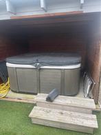 Luxe 5-Persoons Jacuzzi (Balboa Techniek) - Topstaat, Tuin en Terras, Bubbelbaden en Hottubs, Ophalen, Gebruikt, Trap, Vast
