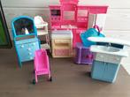 Barbie meubeltjes, Kinderen en Baby's, Speelgoed | Poppenhuizen, Ophalen of Verzenden, Zo goed als nieuw