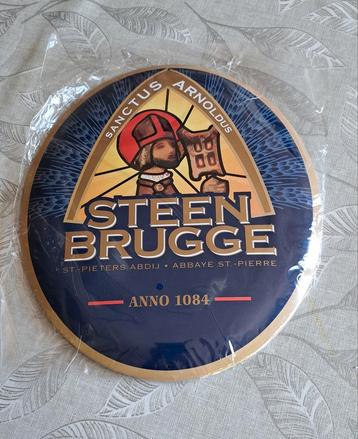 Bord Steenbrugge beschikbaar voor biedingen