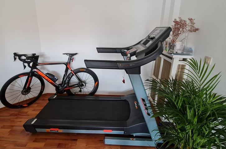 I-Concept Loopband BH 18km/hr, Sports & Fitness, Appareils de fitness, Comme neuf, Tapis roulant, Enlèvement