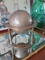 Ancien globe en bronze/laiton corps célestes globe terrestre, Enlèvement ou Envoi