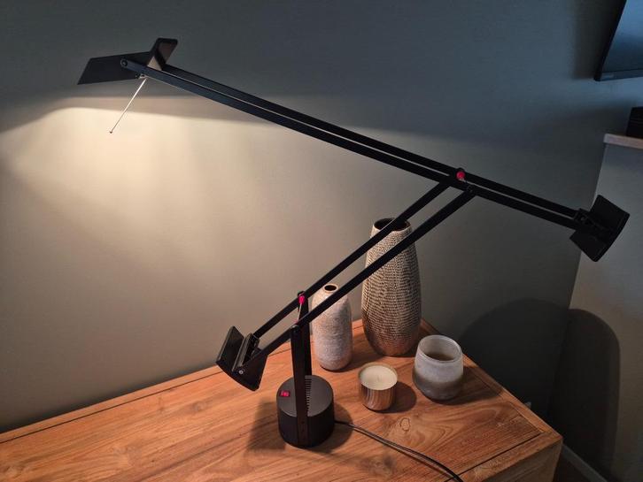 Tizio vintage lamp van Artemide, Huis en Inrichting, Lampen | Tafellampen, Gebruikt, Ophalen