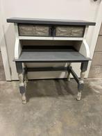 Commode de style espagnol, Enlèvement, Utilisé