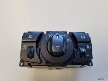 Lichtschakelaar BMW 5-Serie E60 E61 6953737 beschikbaar voor biedingen