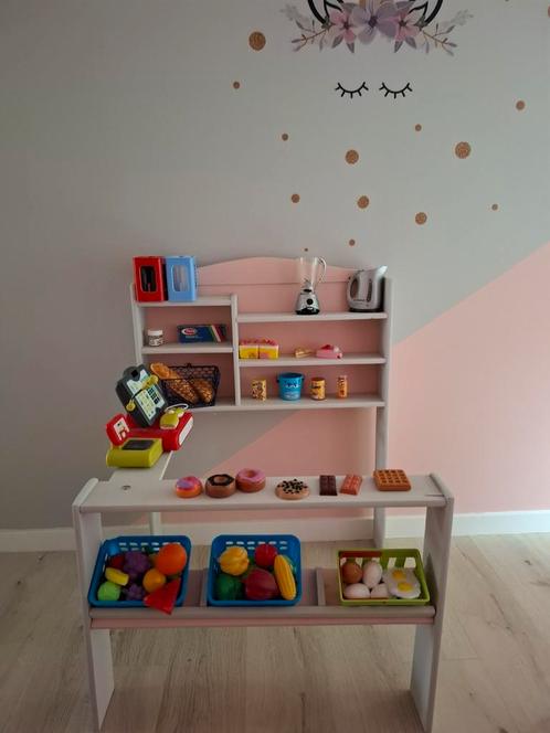 Winkeltje in hout, Kinderen en Baby's, Speelgoed | Speeltafels, Zo goed als nieuw, Ophalen