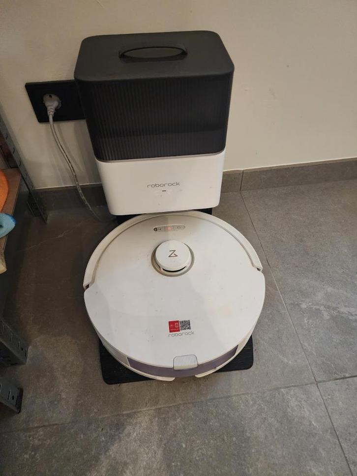 Roborock Q8 Max robotstofzuiger met dweil – goede staat, Elektronische apparatuur, Stofzuigers, Gebruikt, Robotstofzuiger, Minder dan 1200 watt