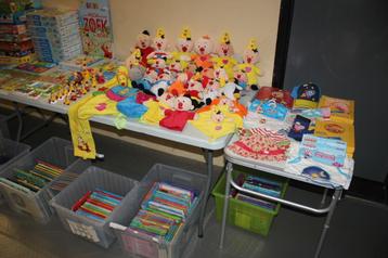 Grote garageverkoop Spelletjes , Boeken, Speelgoed  beschikbaar voor biedingen
