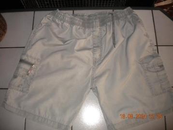 Short (XXXL) : grijze beschikbaar voor biedingen