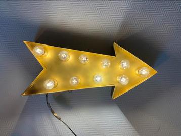 Flèche lumineuse vintage a supsendre  beschikbaar voor biedingen