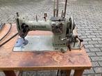 Vintage naaimachine inclusief tafel, Hobby en Vrije tijd, Ophalen, Gebruikt, Bernina, Naaimachine