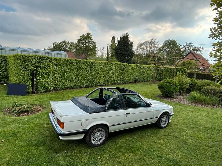 Bmw 323i baur, Auto's, BMW, Particulier, 3 Reeks, Benzine, Cabriolet, Handgeschakeld, Wit, Blauw, Leder, Ophalen