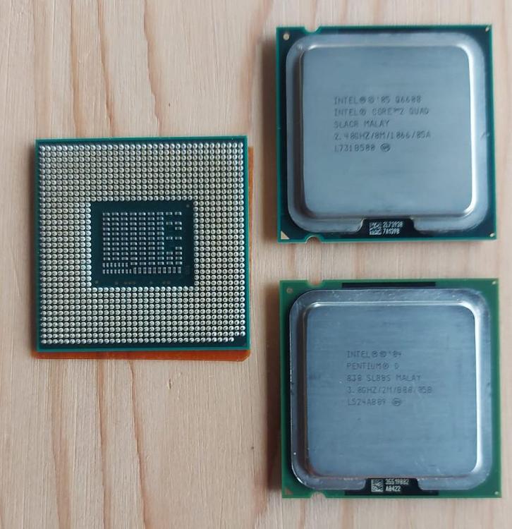 processor Intel B980, Q6600 quad core, pentium D, Computers en Software, Processors, Gebruikt, 2-core, 4-core, 2 tot 3 Ghz, Ophalen of Verzenden