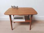 Petite table vintage en teck, Teck