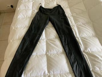 Lederen zwarte lange broek
