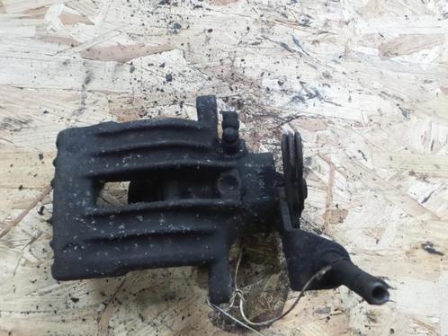 Remklauw (Tang) links-achter van een Alfa Romeo 156, Auto-onderdelen, Remmen en Aandrijving, Alfa Romeo, Gebruikt, 3 maanden garantie