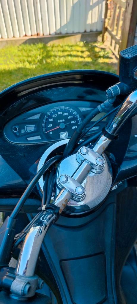 Te Koop wegens gezondheidsredenen Honda PCX 125cc, Motoren, Motoren | Honda, Particulier, Scooter, 11 kW of minder, 1 cilinder