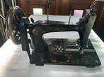 Ancienne machine à coudre manuelle, Antiquités & Art, Antiquités | Machines à coudre, Enlèvement