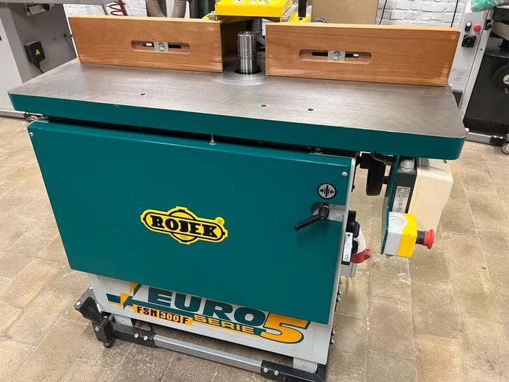 Toupie rojek fsn 300 f, Articles professionnels, Machines & Construction | Travail du bois, Enlèvement