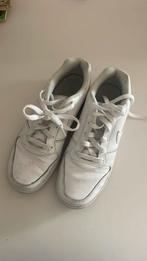 Nike witte sneaker maat 40,5 unisex, Sports & Fitness, Tennis, Enlèvement, Comme neuf, Chaussures, Nike