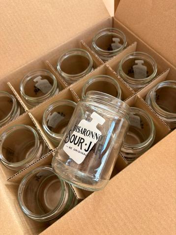 12 glazen Disaronno beschikbaar voor biedingen
