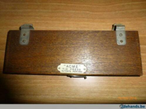 authentieke houten 'tie press'-Acme Patents Pending, Antiek en Kunst, Curiosa en Brocante, Ophalen of Verzenden