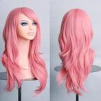 Carnaval pruik poederroze lang haar in laagjes, Verzenden, Nieuw