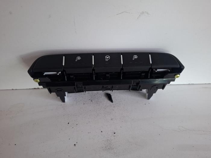 Stoelverwarmings Schakelaar van een Kia XCeed, Auto-onderdelen, Interieur en Bekleding, Kia, Gebruikt, 3 maanden garantie, Ophalen of Verzenden