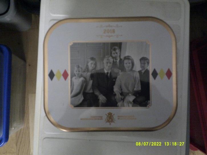 Blikken koekjesdoos Koningshuis, Verzamelen, Koningshuis en Royalty, Zo goed als nieuw, Overige typen, Ophalen of Verzenden