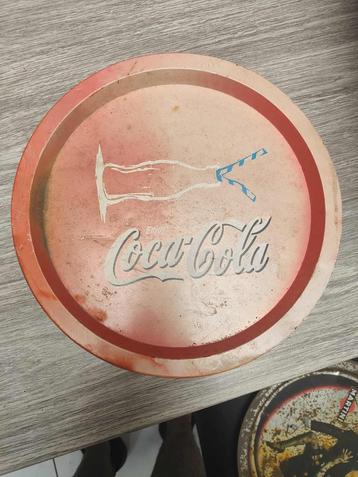 Plato coca cola beschikbaar voor biedingen